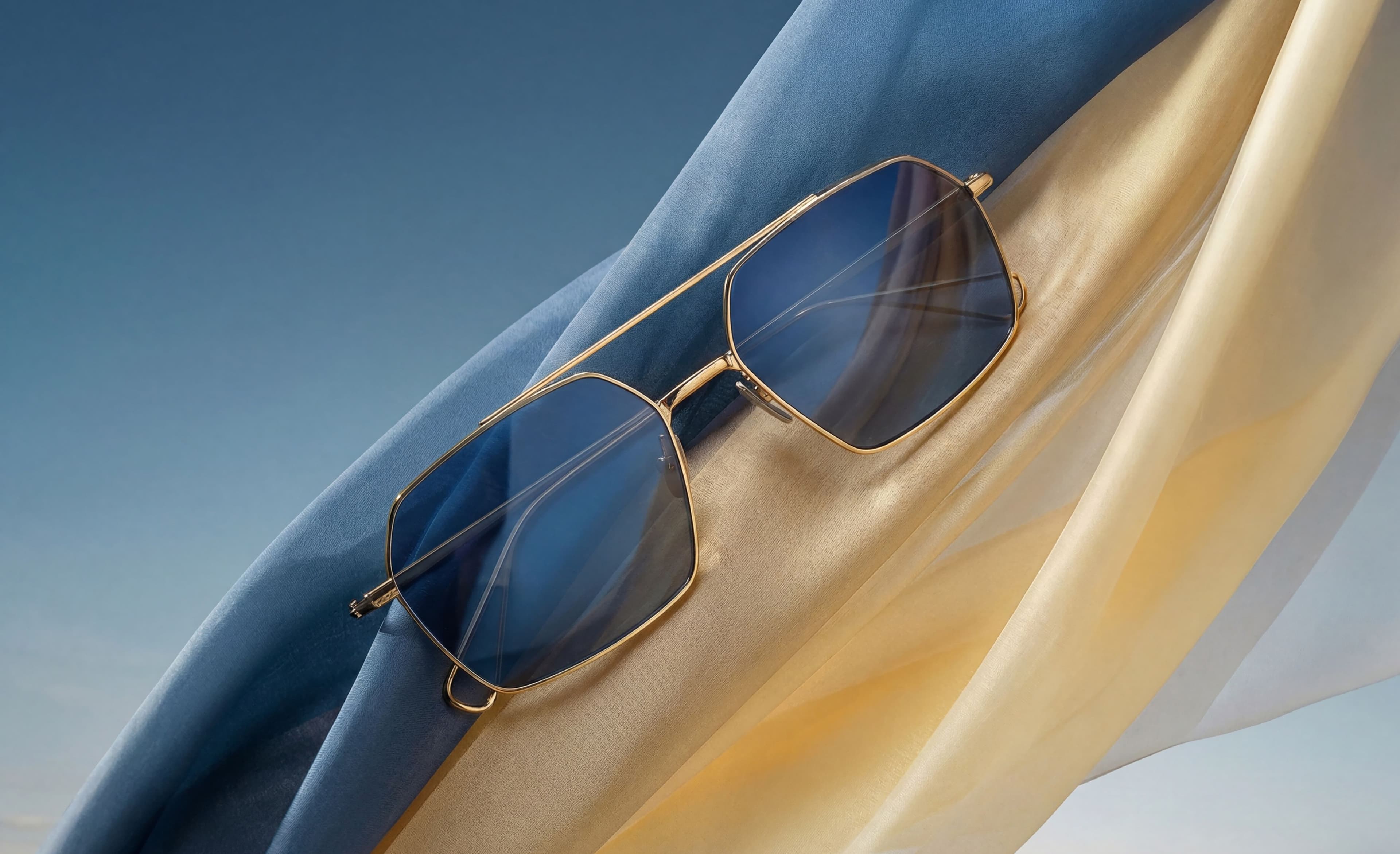 SUNGLASSES
